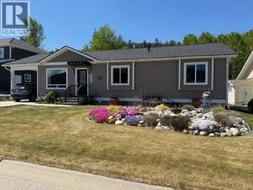 4008 16th Avenue, Castlegar